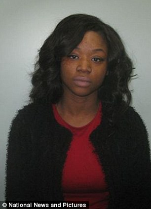 ghen ti vi ban than dep hon minh co gai nhan tam dung axit huy hoai dung nhan ban de tra thu