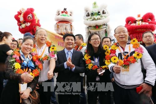 chao don khach du lich quoc te xong dat dau nam