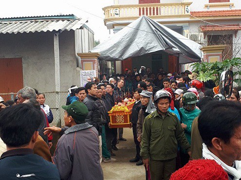 khoi to nguoi chong ngao da sat hai vo va hai con nho roi tu sat bat thanh