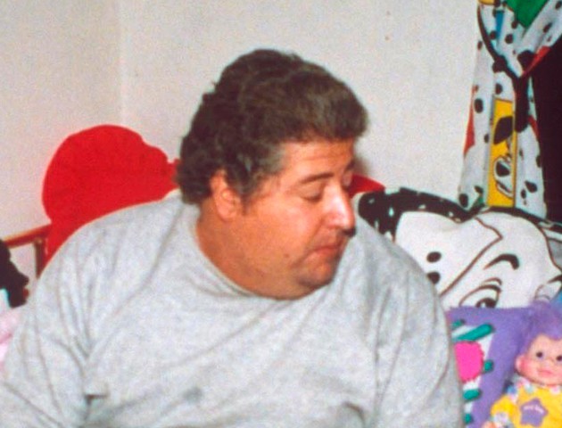 bi hang xom bat coc cuong buc suot 17 ngay trong nguc toi nhung do van chua phai la toan bo bi kich cua be gai 9 tuoi