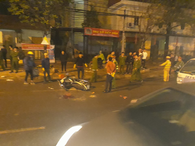ha noi nga xuong duong thai phu 9x bi xe tai can qua nguoi tu vong thuong tam