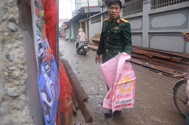 nhan chung vu no khien 9 nguoi thuong vong o bac ninh tieng no vang khap xa tran nha do sap de len nguoi con trai toi