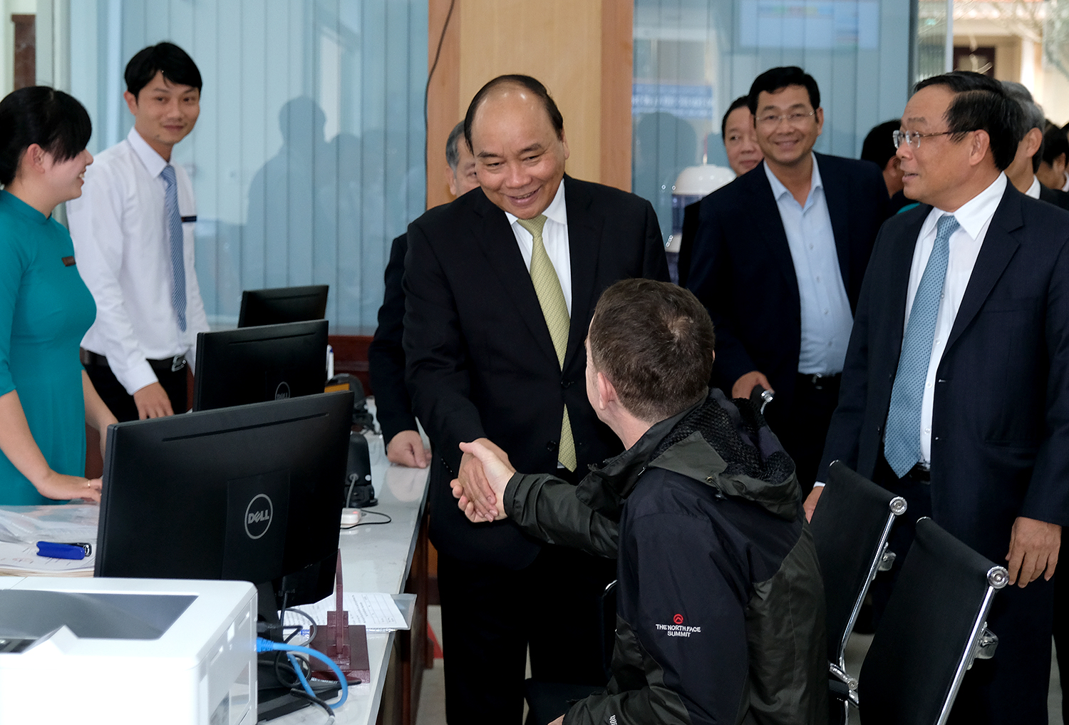 thu tuo ng hue pha i ta n du ng ve de p cha ng noi na o co duo c