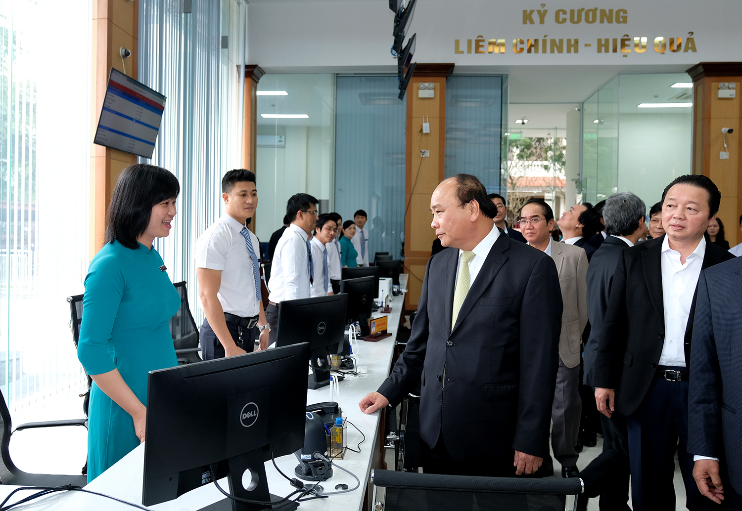 thu tuo ng hue pha i ta n du ng ve de p cha ng noi na o co duo c