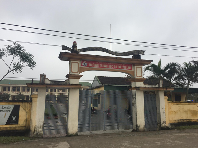 de lai thu tuyet menh nu sinh lop 7 treo co tu tu ngay trong lop hoc