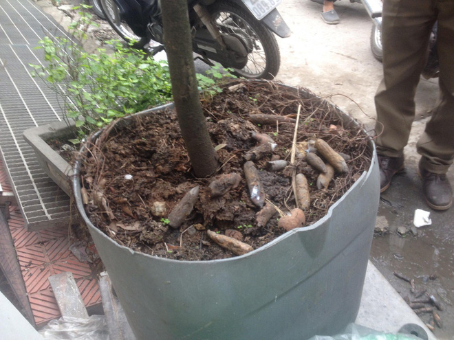 nguoi dan ong bi no nat ban tay khi nhat vo dan sau vu no kinh hoang o bac ninh