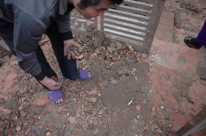 nguoi lon tre nho len vao hien truong vu no o bac ninh roi vo tu nhat vo dan vuong vai bat chap nguy hiem