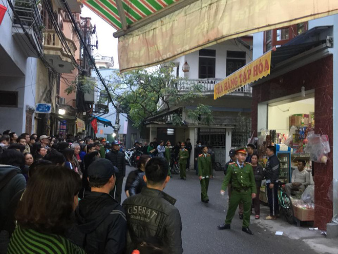 chu tich huyen quoc oai tu vong tai can nha 4 tang trong tinh trang treo co