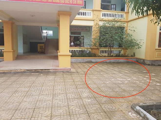 chu tich xa bi ban 4 phat dan nhan duoc thong bao khoi to truong cong an xa