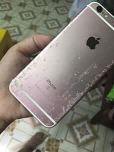 hoi nhung nguoi viet tay chay op lung thi nhau khoe xem dien thoai ai nat nhat