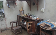 no tung ngoi nha cap 4 o nghe an nam sinh phai thao khop toan bo ban tay phai