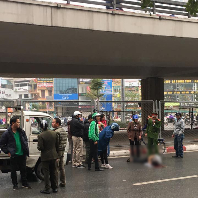 ha noi nam thanh nien thoi thop duoi duong nghi roi tu cau vuot nga tu so xuong