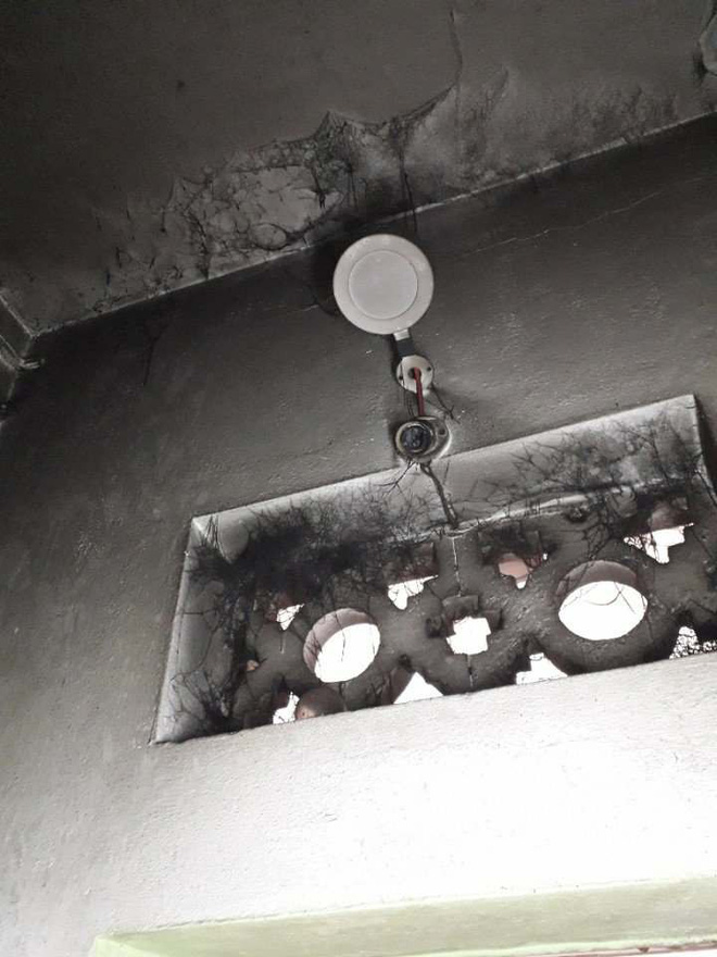 hoang hon khi binh nong lanh bat ngo phat no chay den trong nha tam