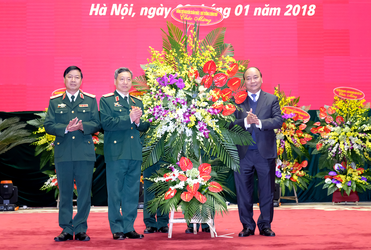 thu tuong giao nhiem vu cho luc luong tac chien khong gian mang