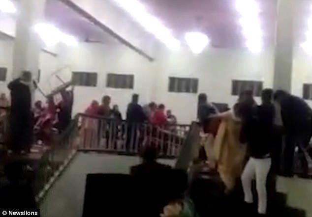 dam cuoi bong choc bien thanh mot cuoc hon chien nguyen nhan xuat phat tu do an