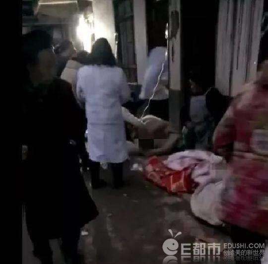chong dot nha sat hai vo va 5 dua chau noi roi uong thuoc sau tu tu