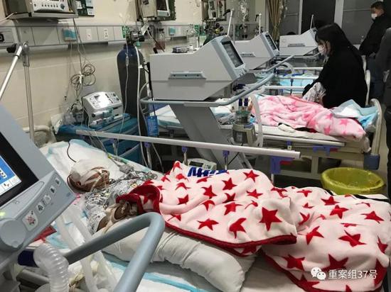 chong dot nha sat hai vo va 5 dua chau noi roi uong thuoc sau tu tu