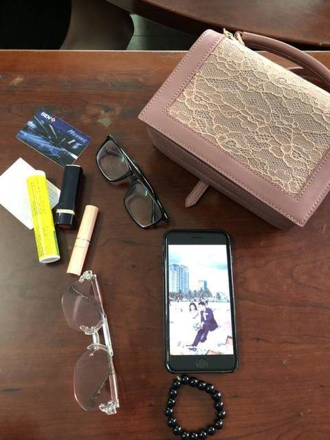 thanh nien can tay trinh sat hinh su vi bi truy duoi sau khi cuop tui xach cua co gai o sai gon