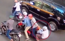 nguoi dan ong bi 2 doi tuong dung dao khong che cuop xe tao ton o sai gon