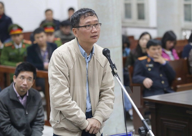 nguyen tgd pvc khoc hon 1 phut khong noi noi loi cuoi cung