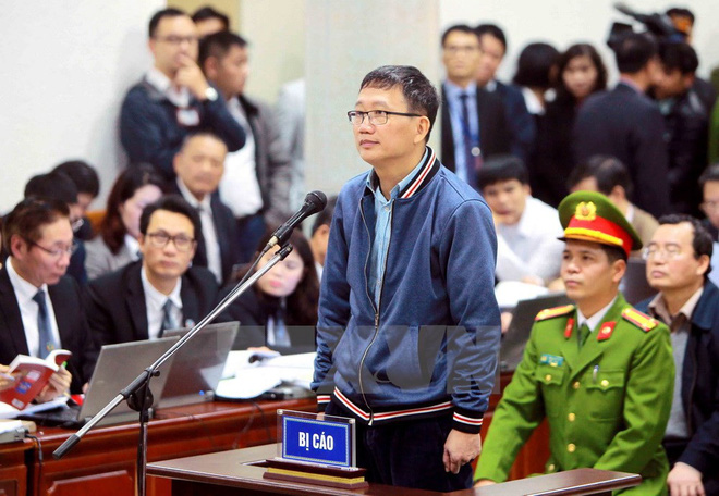 nguyen tgd pvc khoc hon 1 phut khong noi noi loi cuoi cung