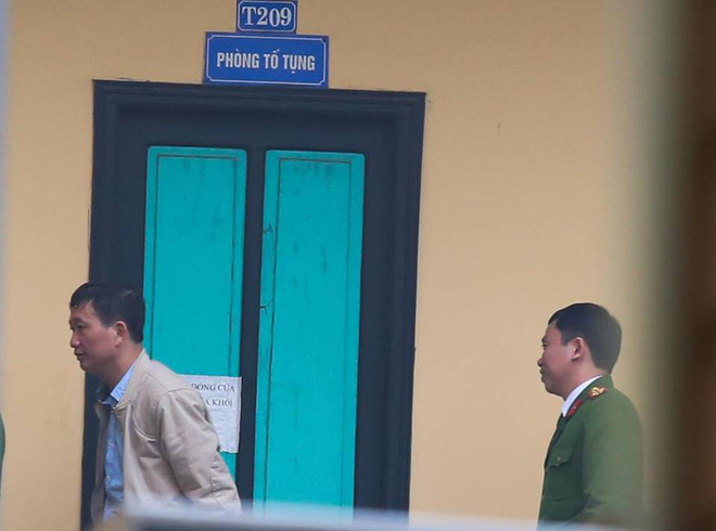 nguyen tgd pvc khoc hon 1 phut khong noi noi loi cuoi cung