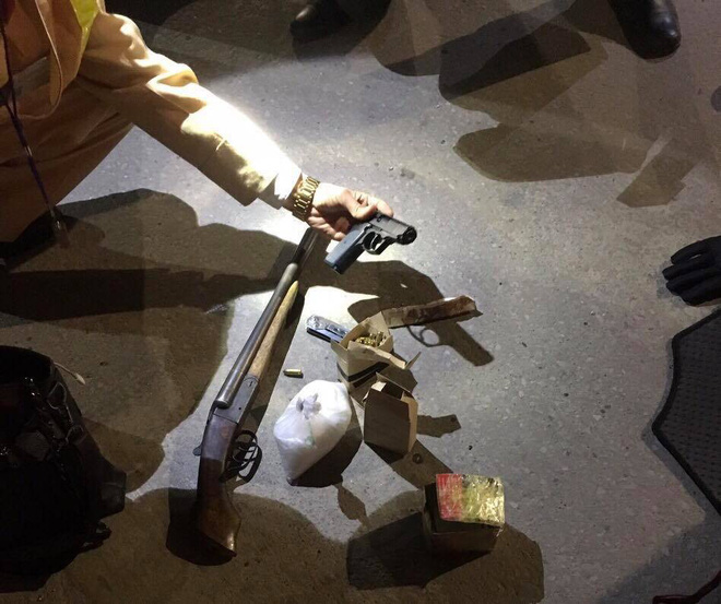 quang ninh phat hien nhom doi tuong cho theo hung khi va chat tinh the trang nghi la ma tuy da