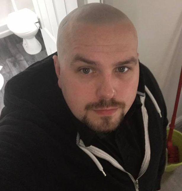 biet tin me qua doi be gai 4 tuoi vua khoc vua hoi sao me len thien duong ma khong co con