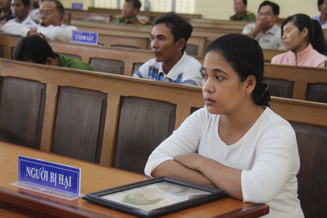 vu be gai 13 tuoi tu tu nghi do hang xom xam hai vks de nghi muc an 6 7 nam tu cho bi cao huu be