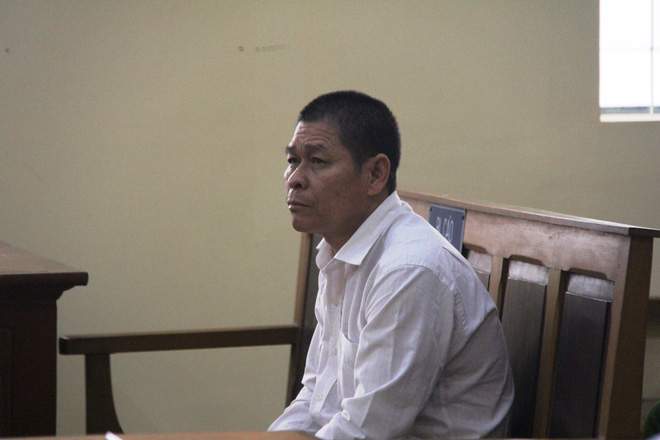 vu be gai 13 tuoi tu tu nghi do hang xom xam hai vks de nghi muc an 6 7 nam tu cho bi cao huu be