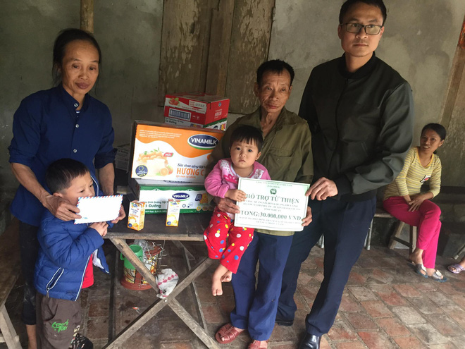 hon 100 trieu dong den voi hai dua tre bi cha me bo roi hang ngay nhat phe lieu kiem song