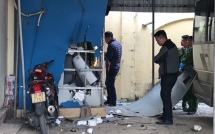 bat cap doi cai min no cay atm o nghe an de lay tien tieu xai