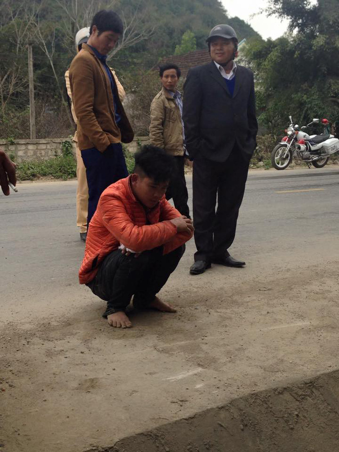 nghe tieng tri ho nguoi dan truy duoi roi dap nga nam thanh nien trom xe may xuong muong nuoc