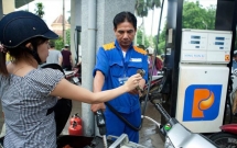 thu tuong yeu cau bao cao tinh hinh bien dong gia xang dau