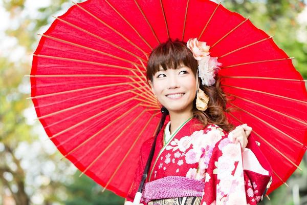 onna bugeisha cau chuyen ve nu samurai nhat ban xung tran nhu nam gioi san sang quyen sinh de bao ve danh du