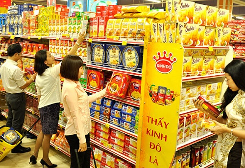 banh keo noi va ngoai canh tranh gay gat tren thi truong tet