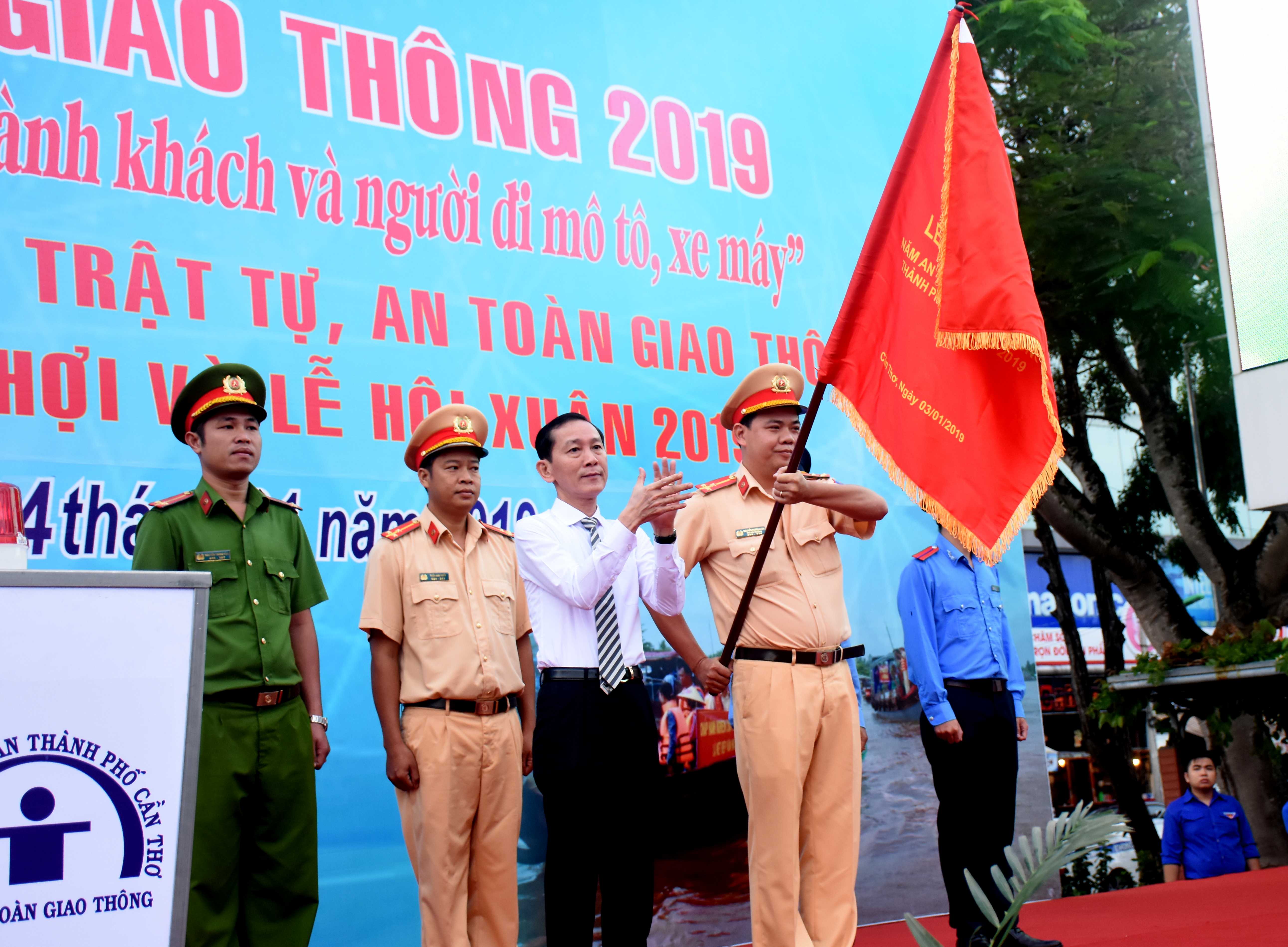 tpcan tho ra quan nam an toan giao thong 2019