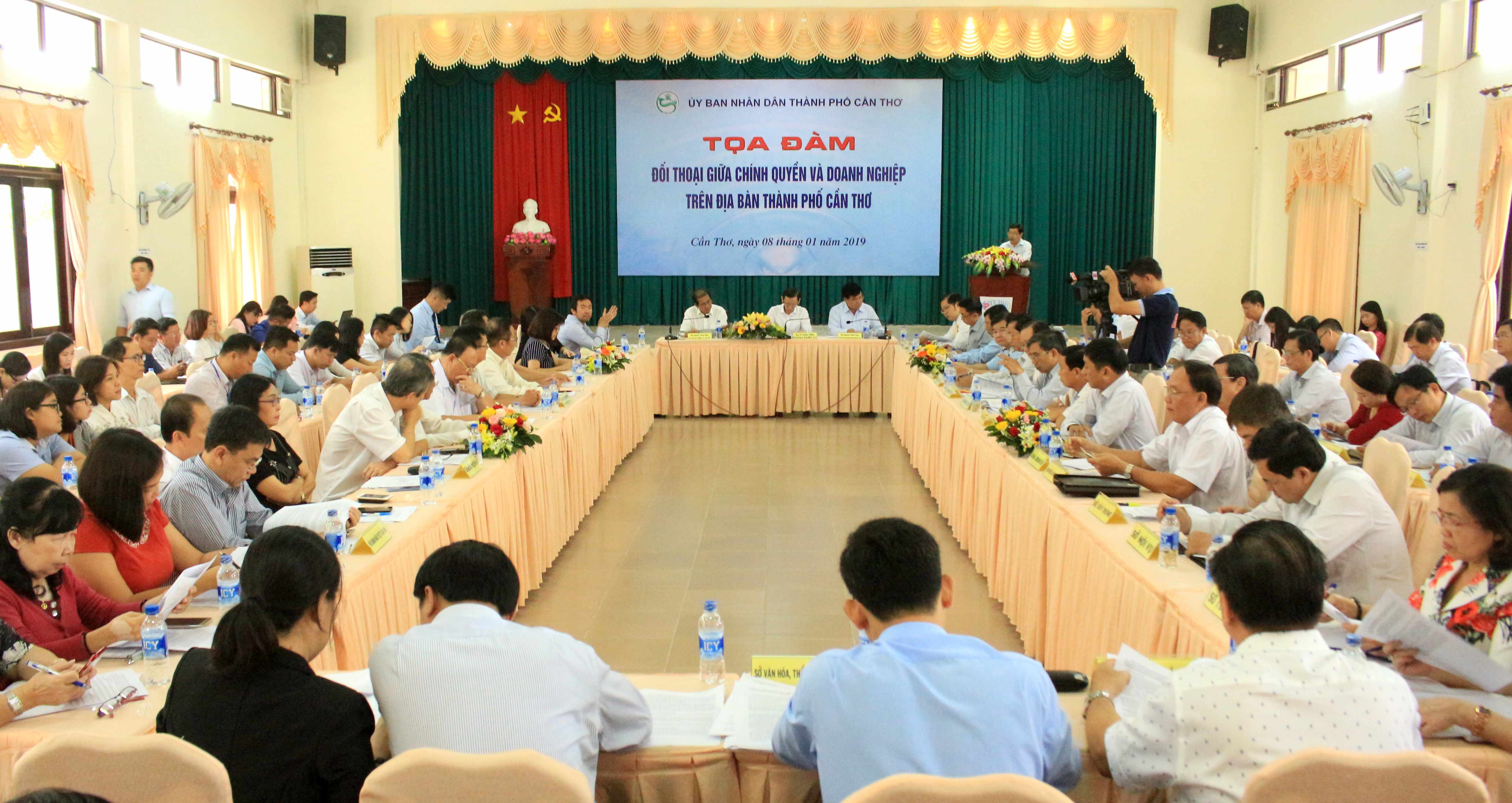 chu tich ubnd tpcan tho truc tiep go kho cho doanh nghiep