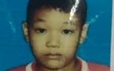 de con trai 8 tuoi choi mot minh o trung tam sai gon roi mat tich nguoi me khoc ngat di tim con