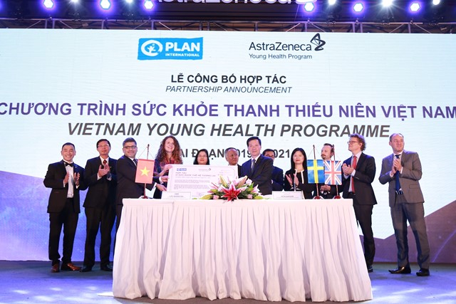 plan international cung astrazeneca bao ve suc khoe the he tre viet nam