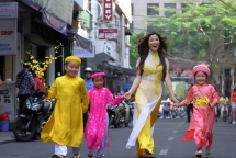 ngay 29 tet ca nuoc co nang