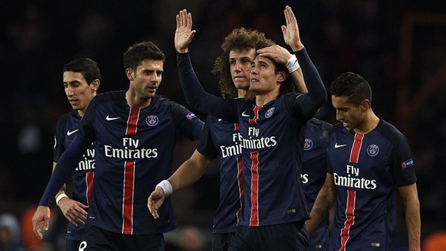 ibrahimovic cavani lap cong psg nhoc nhan danh bai chelsea
