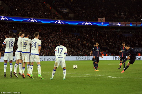 ibrahimovic cavani lap cong psg nhoc nhan danh bai chelsea