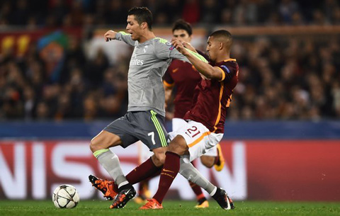 ronaldo jese lap cong real danh bai as roma