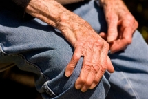 cach thuc dieu tri moi benh parkinson