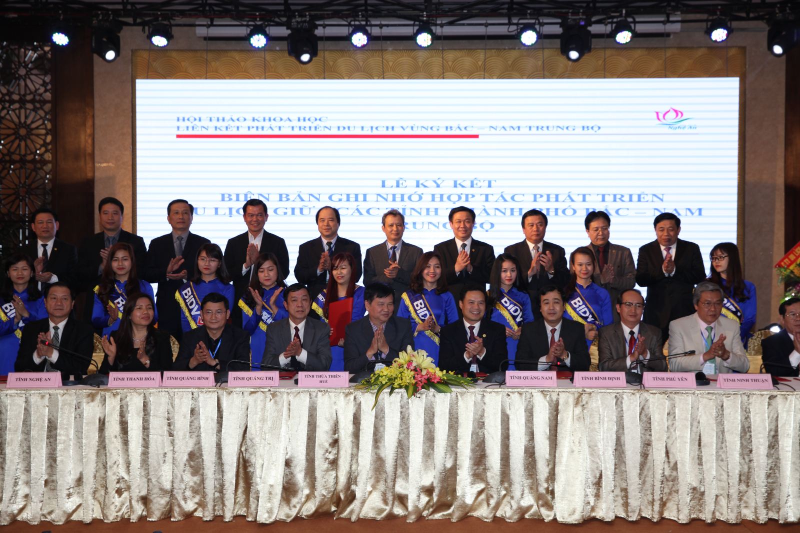 hoi thao phat trien du lich vung bac nam trung bo da dien ra tai nghe an