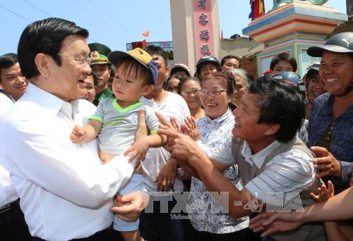 chu tich nuoc tham que huong hai doi hung binh hoang sa