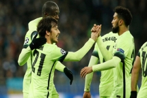 danh bai dinamo kiev 3 1 man city rong cua vao tu ket