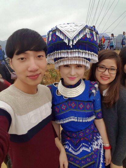 co gai dan toc dang duoc dan mang tim kiem nhieu nhat nhung ngay qua