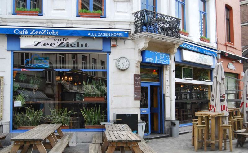 bi phan doi ong trump bang cach ngung ban san pham tu my